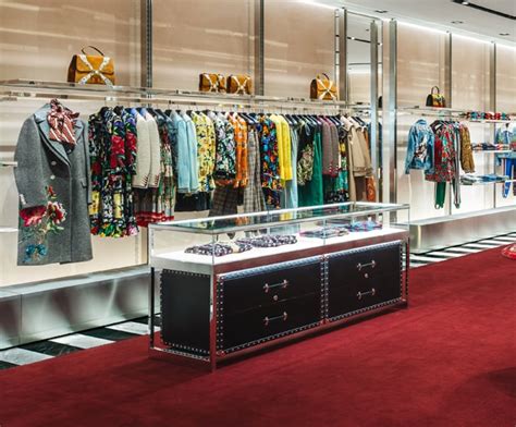 düsseldorf gucci outlet|gucci cabazon outlet.